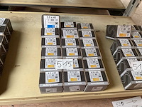 18 dozen houtschroeven - afbeelding 1 van  6