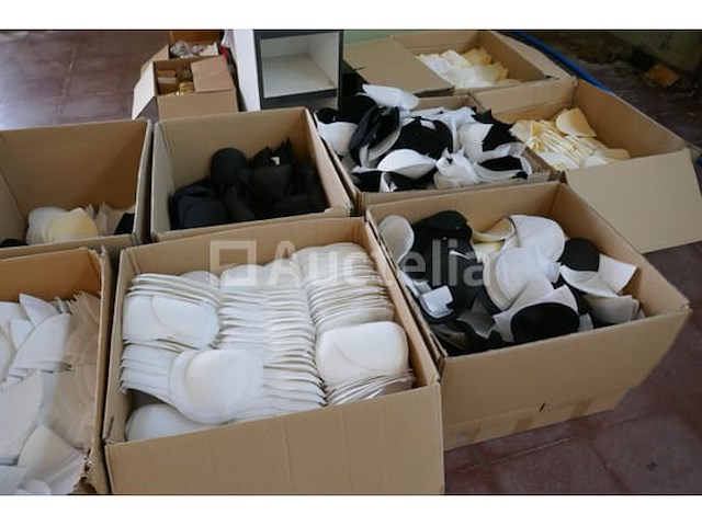 18 dozen met epauletten - afbeelding 1 van  7