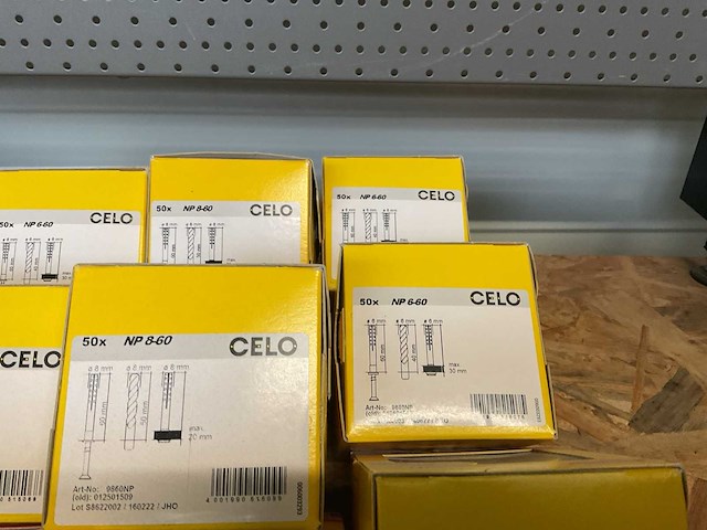 18 dozen nagelpluggen; - afbeelding 8 van  8