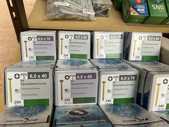 18 dozen spaanplaatschroeven - afbeelding 4 van  8