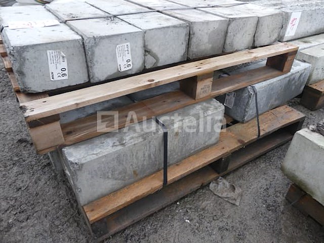 18 ector diverse randen - afbeelding 1 van  7