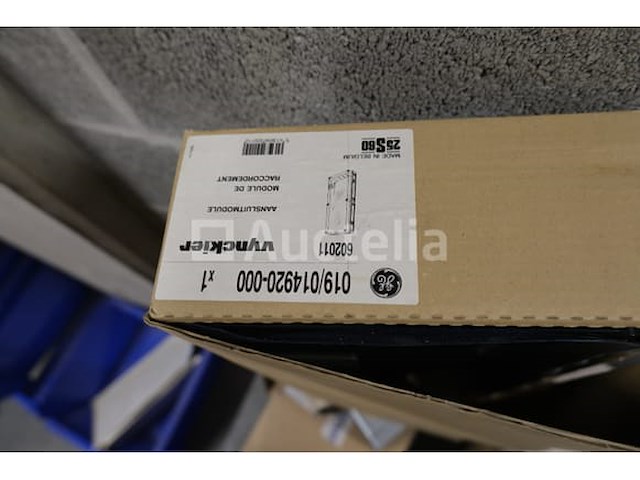 18 elektrische kasten - afbeelding 2 van  8