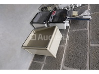 18 elektrische kasten - afbeelding 5 van  8