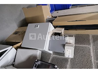 18 elektrische kasten - afbeelding 6 van  8