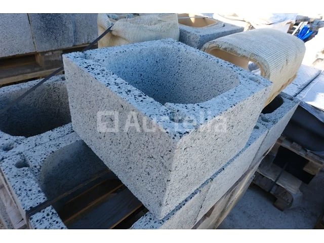 18 enkele betonnen bushels - afbeelding 1 van  3