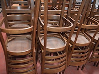 18 houten barstoelen met rugleuning (28) - afbeelding 3 van  6