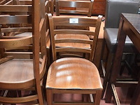18 houten barstoelen met rugleuning (28) - afbeelding 4 van  6