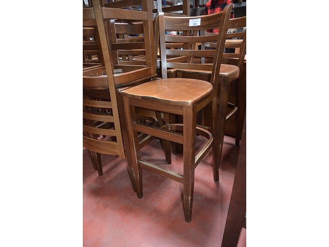 18 houten barstoelen met rugleuning (28) - afbeelding 6 van  6