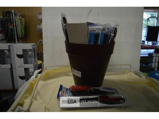 ±18 kledy borstels - afbeelding 1 van  3