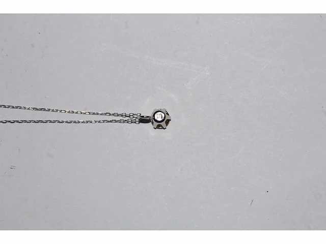 18 kt witgouden ketting met hanger en natuurlijke diamant - afbeelding 6 van  7
