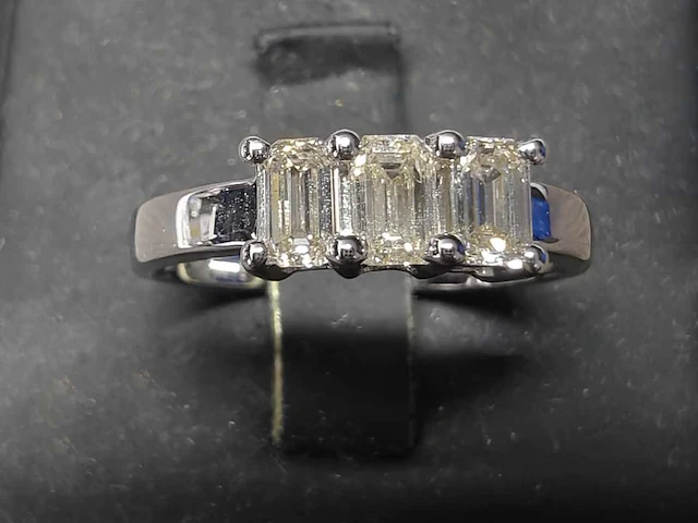 18 kt witgouden ring met 0,87 cts natuurlijke diamant - afbeelding 1 van  6