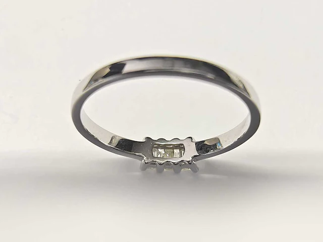 18 kt witgouden ring met natuurlijke diamant - afbeelding 6 van  7