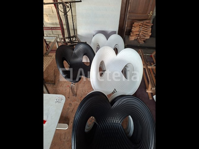 18 ontwerpstoelen - afbeelding 1 van  1