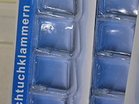 ±18 pakjes tafelkleedklemmen - afbeelding 2 van  2