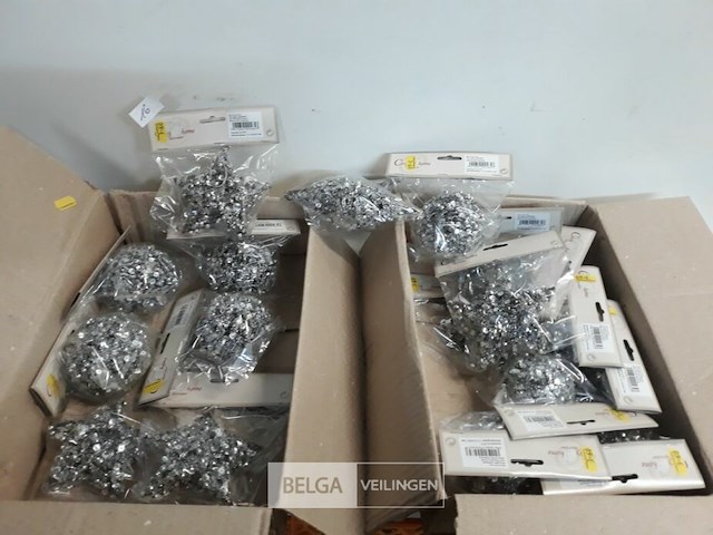 18 x kerst hangdeco zilver glitter - afbeelding 2 van  3