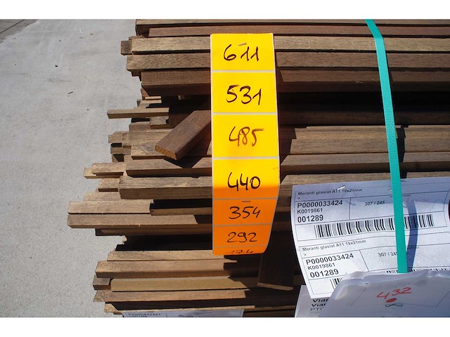 184 lm meranti plint/glaslat 19x21mm - afbeelding 2 van  4