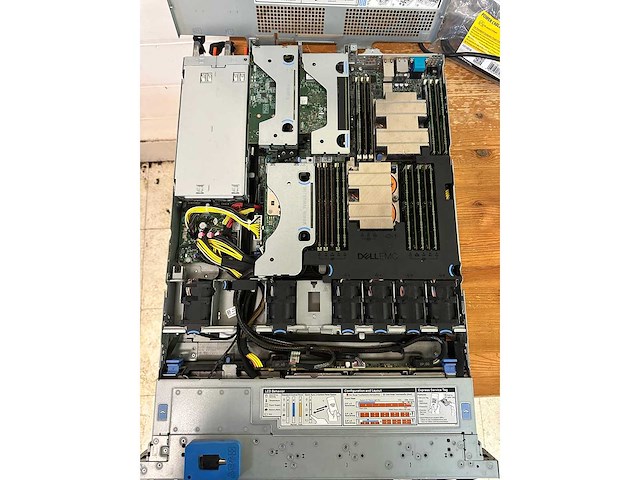 18u server rack met inhoud: dell r440 & r330, synology ds1812+, cisco switch, eaton ups - afbeelding 14 van  37