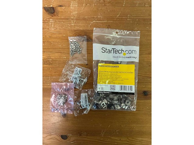 18u server rack met inhoud: dell r440 & r330, synology ds1812+, cisco switch, eaton ups - afbeelding 30 van  37