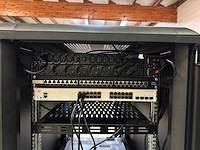 18u server rack met inhoud: dell r440 & r330, synology ds1812+, cisco switch, eaton ups - afbeelding 37 van  37
