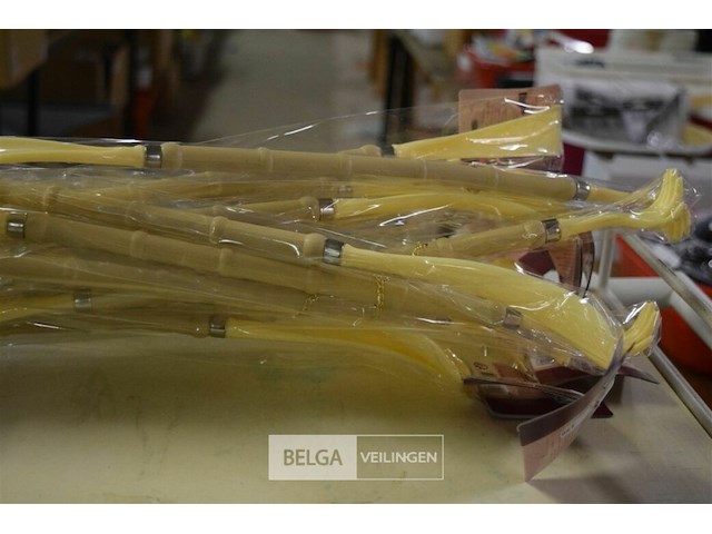 18x 2in 1 ruggenkrabber en schoenaantrekkers - afbeelding 2 van  2