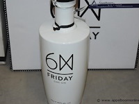 18x fles gin, 6m friday, chic gin, 70cl, 40% alc. vol. - afbeelding 2 van  3