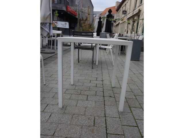 18x metalen terras tafel - afbeelding 1 van  3