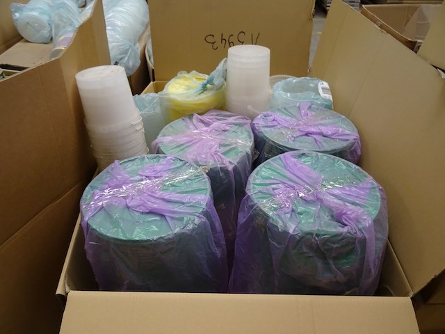 18x pallet diverse plastic potjes/emmers - afbeelding 4 van  34
