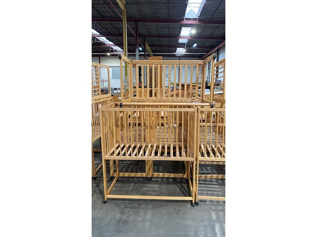 18x verrijdbaar houten kinderbed - afbeelding 2 van  5