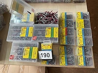19 dozen hout schroeven met bits