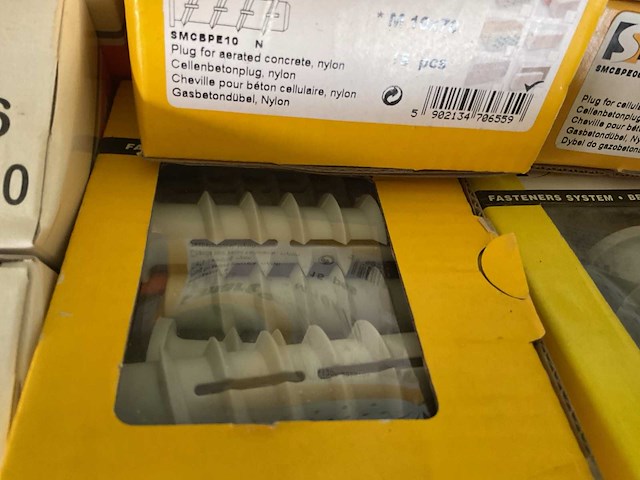 19 dozen pluggen - afbeelding 6 van  9