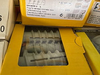 19 dozen pluggen - afbeelding 6 van  9