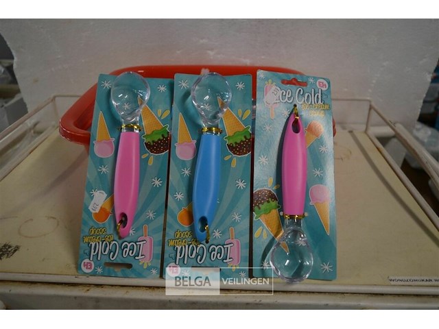 ±19 ijsscheppers - afbeelding 1 van  2