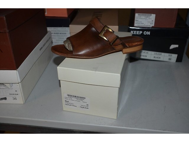 19 paar damesschoenen maat 35/37 scapa, tamaris, josh v, cypres - afbeelding 9 van  18
