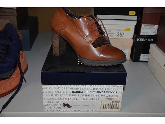 19 paar damesschoenen maat 35/37 scapa, tamaris, josh v, cypres - afbeelding 14 van  18