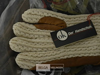 ±19 paar handschoenen - afbeelding 4 van  4