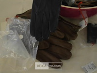 ±19 paar handschoenen - afbeelding 2 van  4