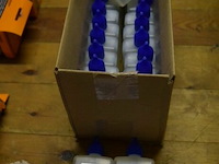 19 potjes smeerolie - afbeelding 1 van  2