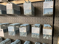 190 blisters met schroeven - afbeelding 3 van  8