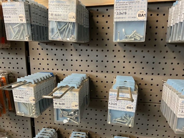 190 blisters met schroeven - afbeelding 5 van  8