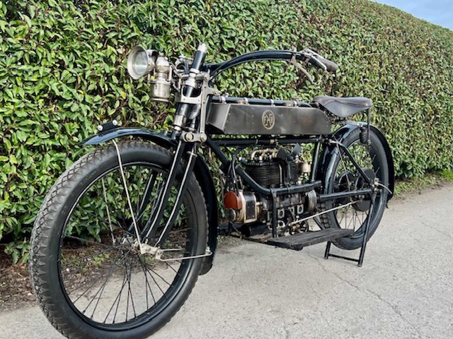 1913 fn 4 cylinder oldtimer motorfiets - afbeelding 1 van  23
