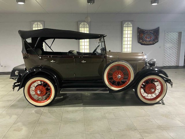 1929 ford phaeton oldtimer - afbeelding 9 van  13