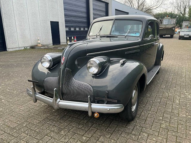 1939 buick special 4-door oldtimer - afbeelding 1 van  18