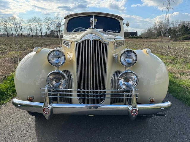1939 packard cabrio - oldtimer - afbeelding 25 van  28