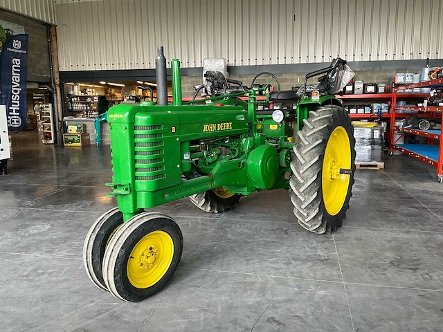 1946 john deere model b vintage tractor - afbeelding 1 van  28