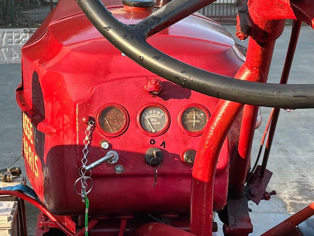 1947 massey harris 30 2wd landbouwtractor - afbeelding 16 van  23