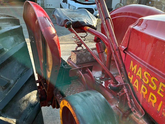 1947 massey harris 30 2wd landbouwtractor - afbeelding 17 van  23