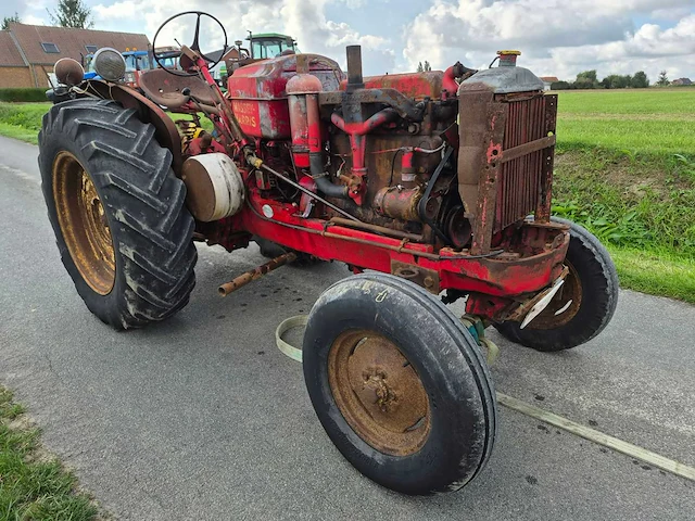 1949 massey-harris 44d vintage tractor - afbeelding 2 van  2