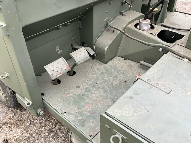 1952 minerva blindée legervoertuig - afbeelding 5 van  34