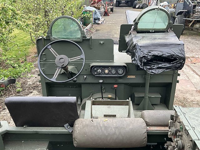 1952 minerva blindée legervoertuig - afbeelding 34 van  34