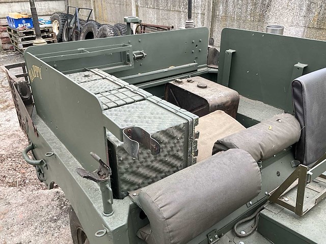 1952 minerva blindée legervoertuig - afbeelding 20 van  26